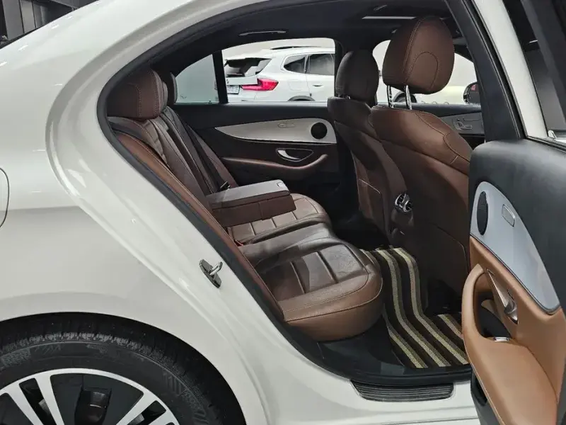2021 Mercedes-Benz E-Класс с пробегом 97 878 км