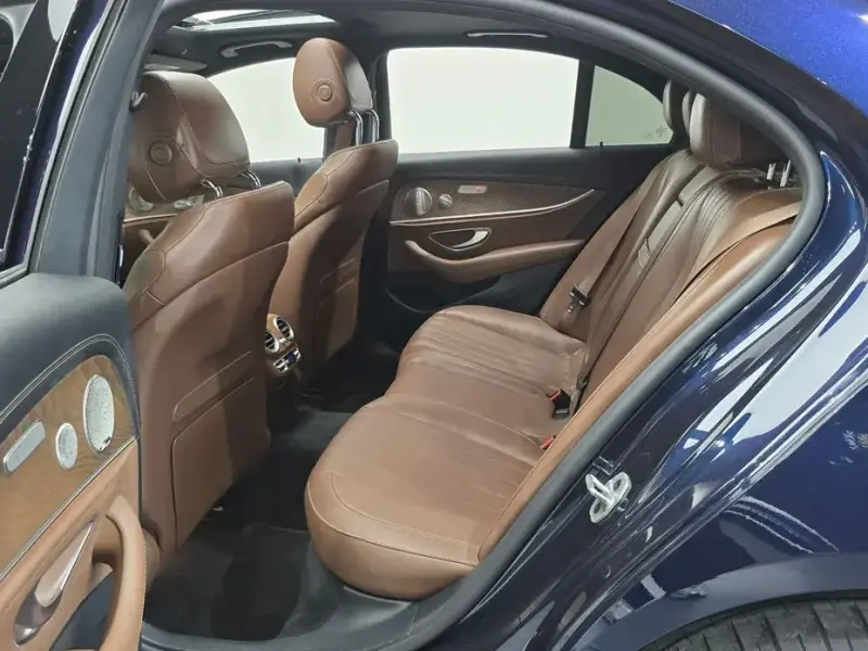 2022 Mercedes-Benz E-Класс с пробегом 56 309 км