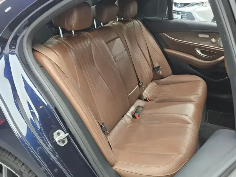 2022 Mercedes-Benz E-Класс с пробегом 56 309 км