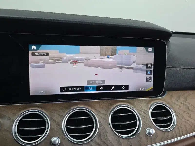 2022 Mercedes-Benz E-Класс с пробегом 56 309 км