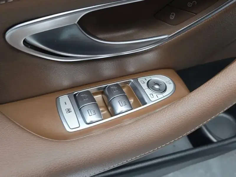 2022 Mercedes-Benz E-Класс с пробегом 56 309 км