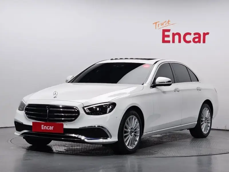 2023 Mercedes-Benz E-Класс с пробегом 19 450 км
