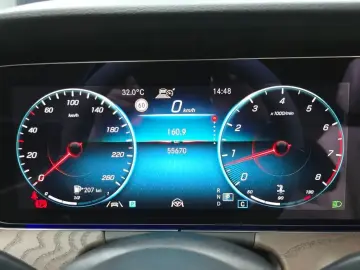 2022 Mercedes-Benz E-Класс с пробегом 55 670 км
