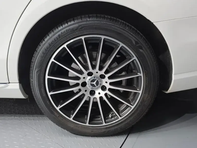 2022 Mercedes-Benz E-Класс с пробегом 55 670 км