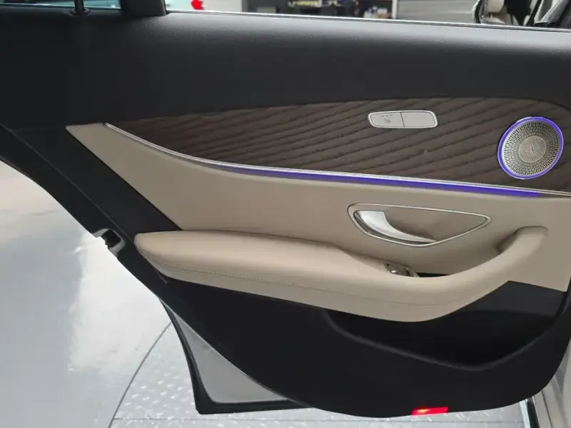 2022 Mercedes-Benz E-Класс с пробегом 55 670 км