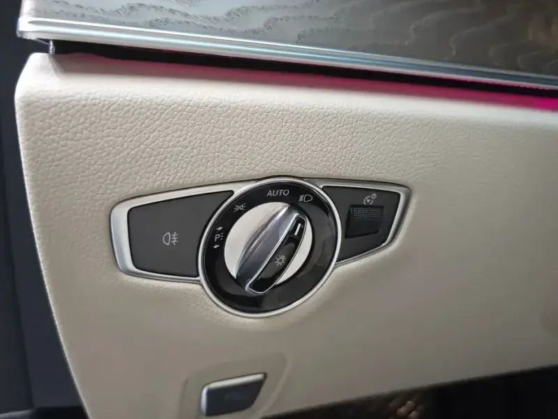 2022 Mercedes-Benz E-Класс с пробегом 55 670 км
