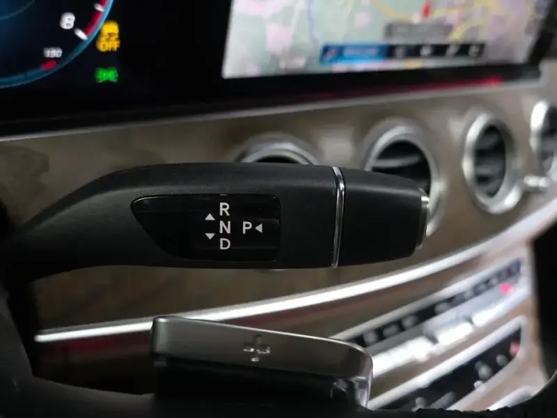 2022 Mercedes-Benz E-Класс с пробегом 57 629 км