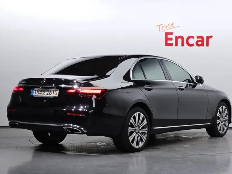 2023 Mercedes-Benz E-Класс с пробегом 53 628 км