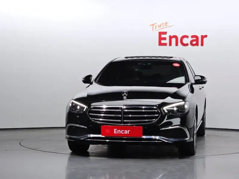 2023 Mercedes-Benz E-Класс с пробегом 53 628 км