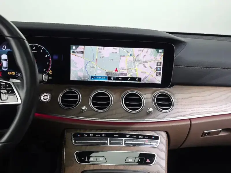 2022 Mercedes-Benz E-Класс с пробегом 57 629 км