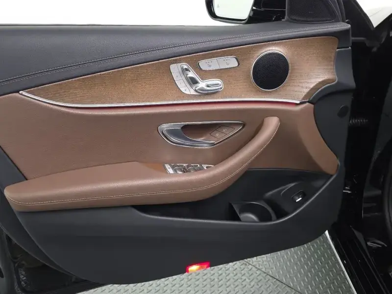 2022 Mercedes-Benz E-Класс с пробегом 57 629 км