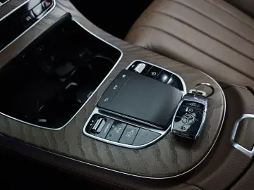 2023 Mercedes-Benz E-Класс с пробегом 53 628 км