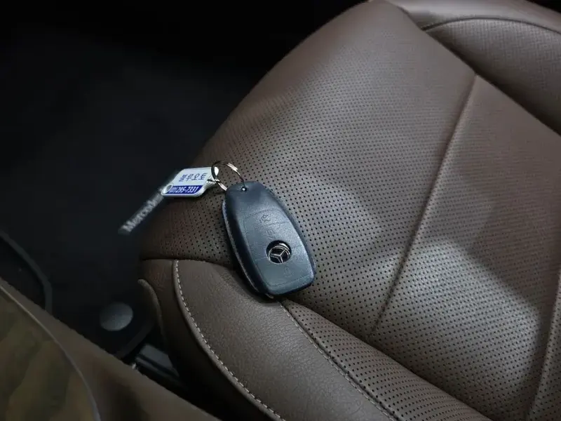 2022 Mercedes-Benz E-Класс с пробегом 57 629 км
