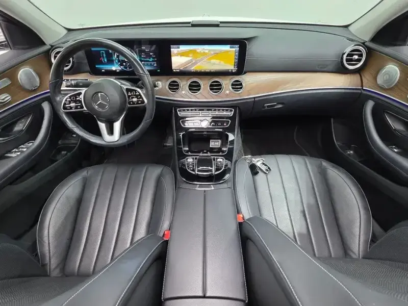 2020 Mercedes-Benz E-Класс с пробегом 140 997 км