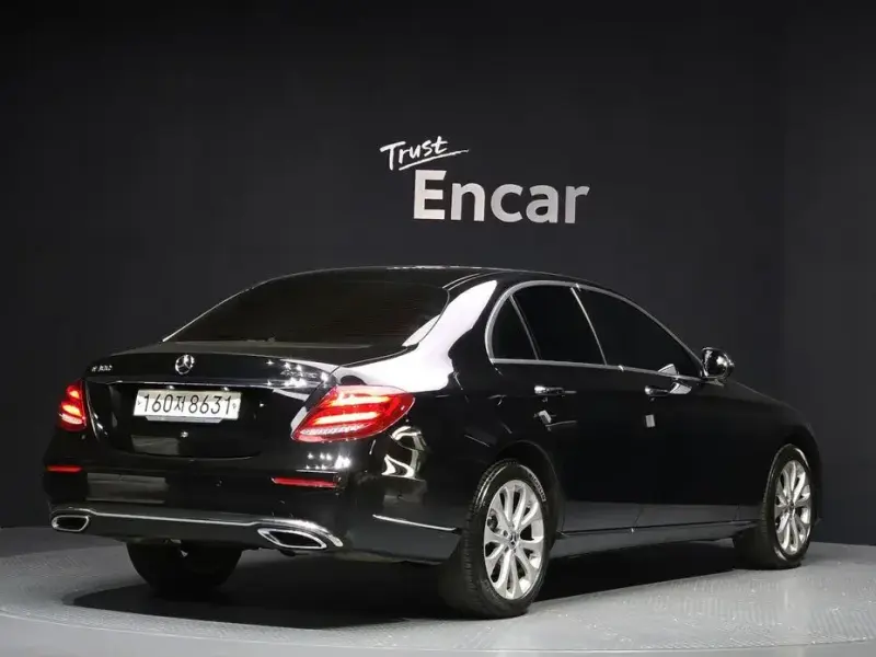 2020 Mercedes-Benz E-Класс с пробегом 89 285 км