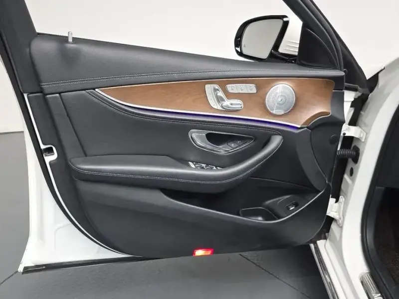 2019 Mercedes-Benz E-Класс с пробегом 113 274 км