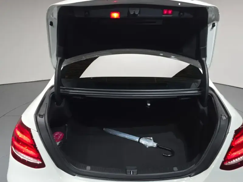 2019 Mercedes-Benz E-Класс с пробегом 113 274 км