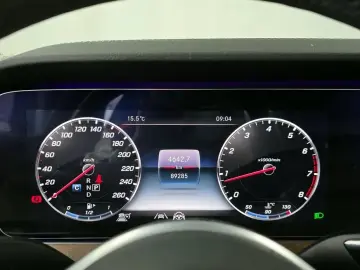 2020 Mercedes-Benz E-Класс с пробегом 89 285 км
