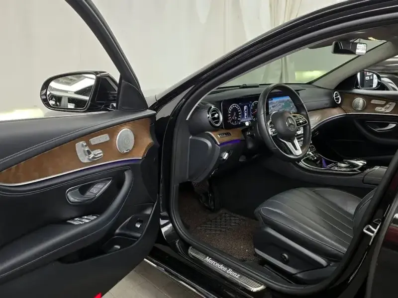 2020 Mercedes-Benz E-Класс с пробегом 89 285 км