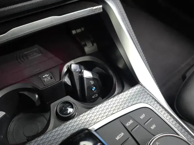 2023 BMW i4 с пробегом 65 191 км