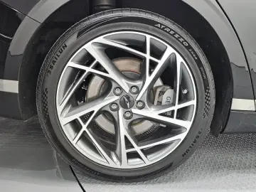 2023 Genesis G90 с пробегом 78 069 км