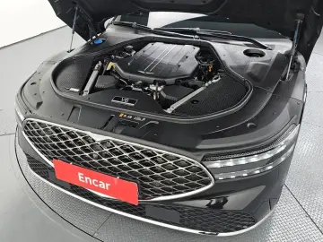 2023 Genesis G90 с пробегом 78 069 км