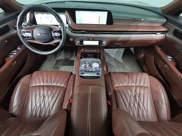 2023 Genesis G90 с пробегом 78 069 км