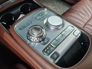 2023 Genesis G90 с пробегом 78 069 км