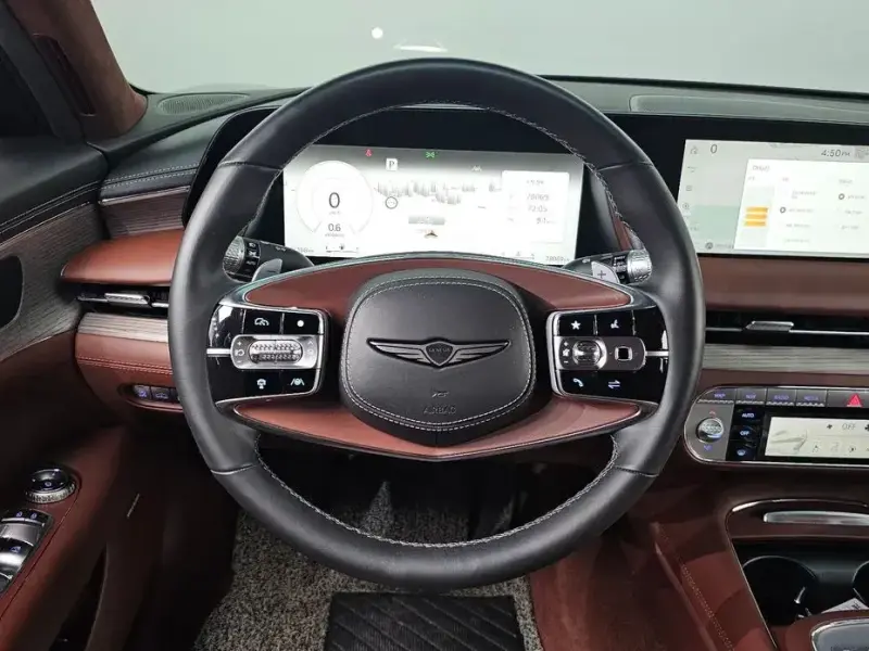 2023 Genesis G90 с пробегом 78 069 км