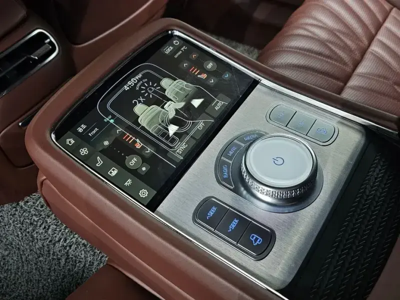 2023 Genesis G90 с пробегом 78 069 км
