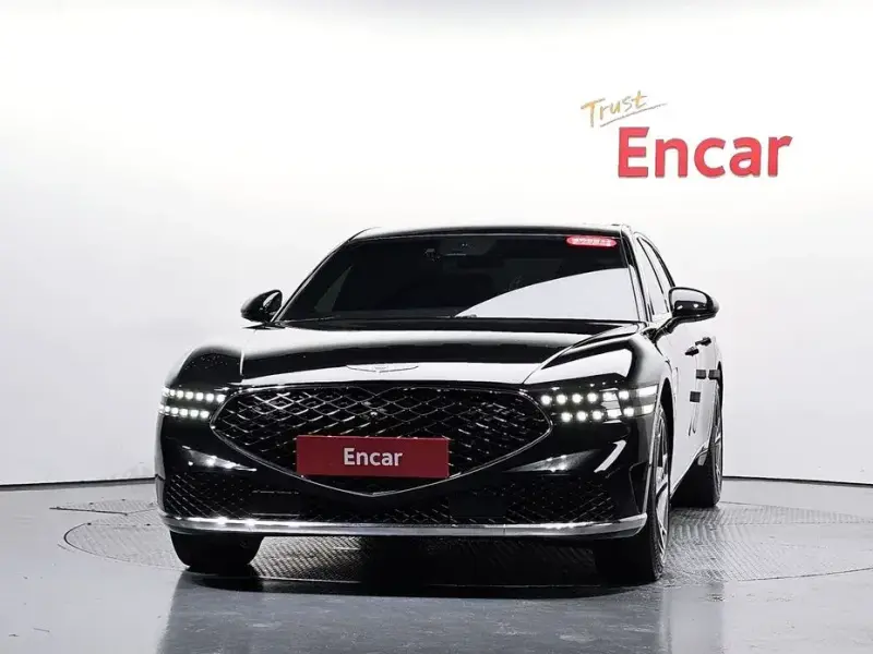 2023 Genesis G90 с пробегом 96 782 км