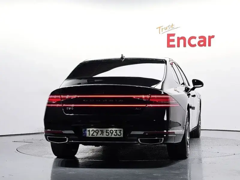 2023 Genesis G90 с пробегом 96 782 км