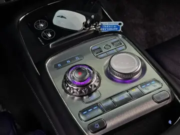 2023 Genesis G90 с пробегом 96 782 км