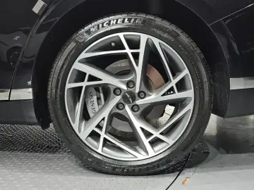 2023 Genesis G90 с пробегом 96 782 км
