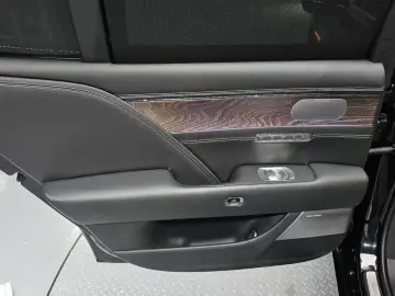 2023 Genesis G90 с пробегом 96 782 км