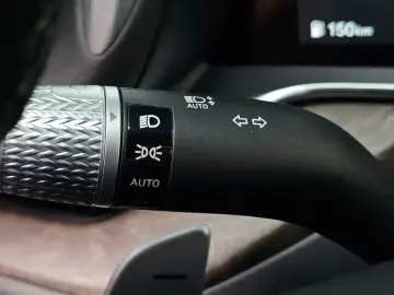 2023 Genesis G90 с пробегом 96 782 км