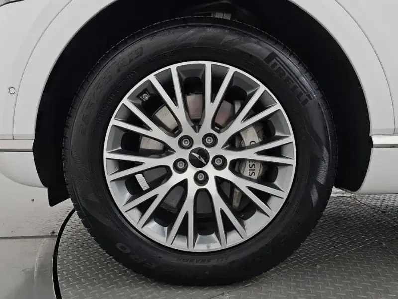 2023 Genesis GV80 с пробегом 42 159 км