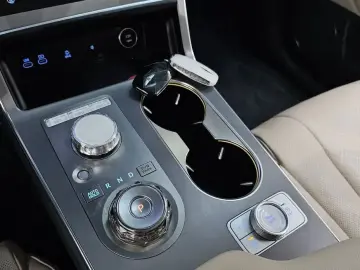 2023 Genesis GV80 с пробегом 42 159 км