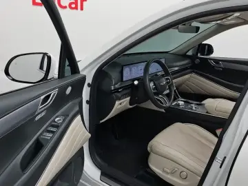 2023 Genesis GV80 с пробегом 42 159 км
