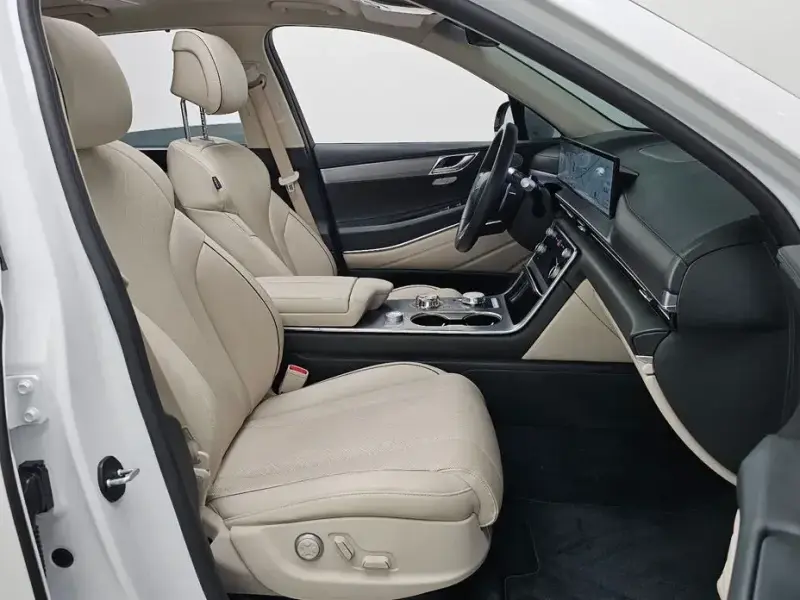2023 Genesis GV80 с пробегом 42 159 км