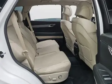 2023 Genesis GV80 с пробегом 42 159 км