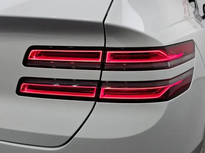 2023 Genesis GV80 с пробегом 42 159 км