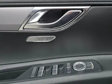 2023 Genesis GV80 с пробегом 42 159 км