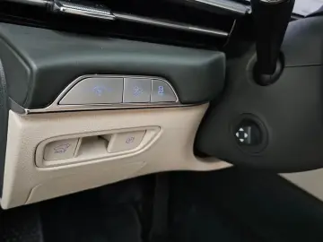 2023 Genesis GV80 с пробегом 42 159 км