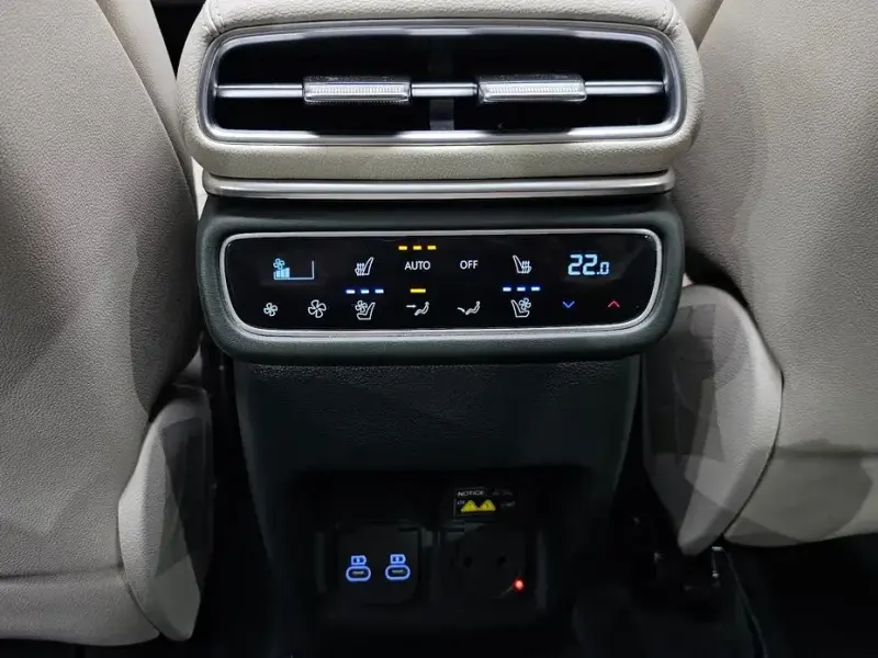 2023 Genesis GV80 с пробегом 42 159 км