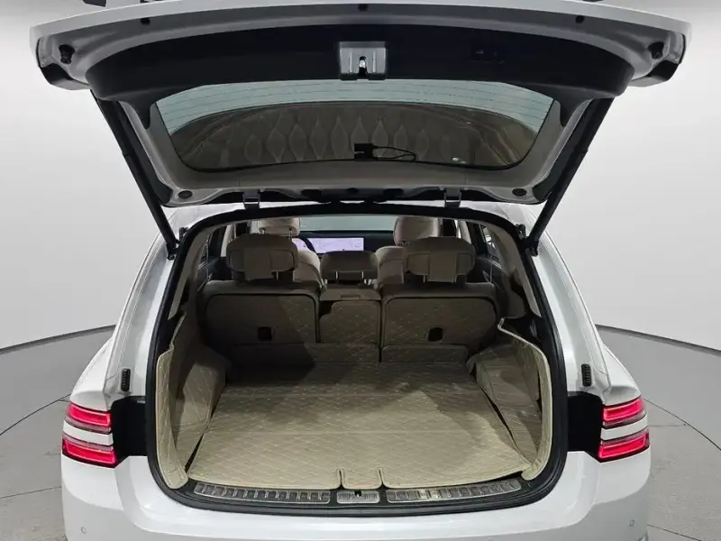 2023 Genesis GV80 с пробегом 42 159 км