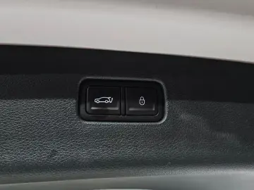 2023 Genesis GV80 с пробегом 42 159 км