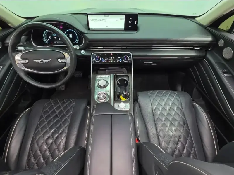 2023 Genesis GV80 с пробегом 94 353 км