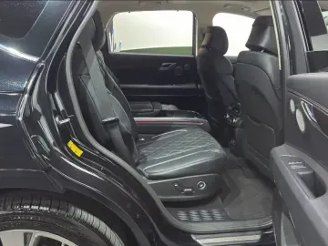 2023 Genesis GV80 с пробегом 94 353 км
