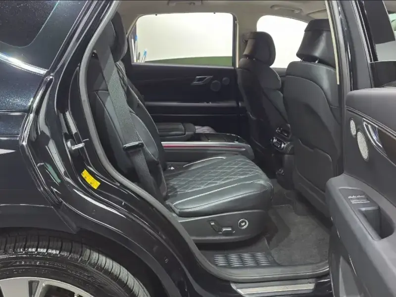 2023 Genesis GV80 с пробегом 94 353 км